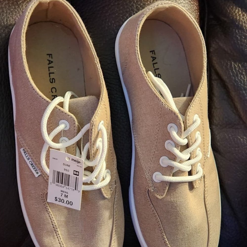Mens Falls Creek Tan shoe